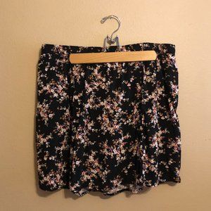 NWOT Soft Floral Black Old Navy Skirt